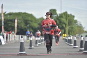 BIB: 0065
                            <button type="button" onclick="openModal(4936881)" class="btn btn-primary btn-sm float-right btn-popup" data-toggle="modal" data-target=".modal-high-quality">
                        <i class="fas fa-shopping-cart"></i> Add to Cart
                    </button>
                                            <button type="button" onclick="isThisMe(4936881, true)" class="btn btn-success btn-sm float-right btn-popup btn-isme hidden" data-toggle="tooltip" data-placement="bottom" title="นี่คือรูปของคุณใช่ไหม คลิกที่นี่เพื่อเอาเข้าอัลบั้ม">
                        <i class="fas fa-plus"></i> Add to album
                    </button>
                    <button type="button" onclick="isThisMe(4936881, false)" class="btn btn-warning btn-sm float-right btn-popup btn-isnotme hidden">
                        <i class="fas fa-ban"></i> Remove from album
                    </button>